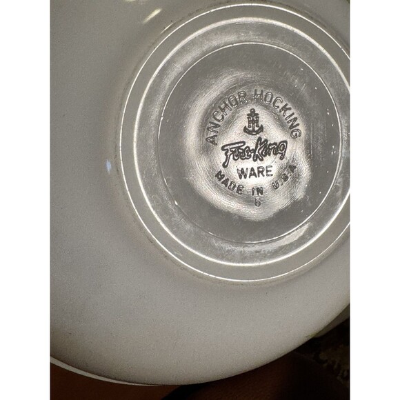 Vintage Fire King White Milk Glass Yellow Painted Green Yellow Set Of 2 Bowls - Picture 8 of 9